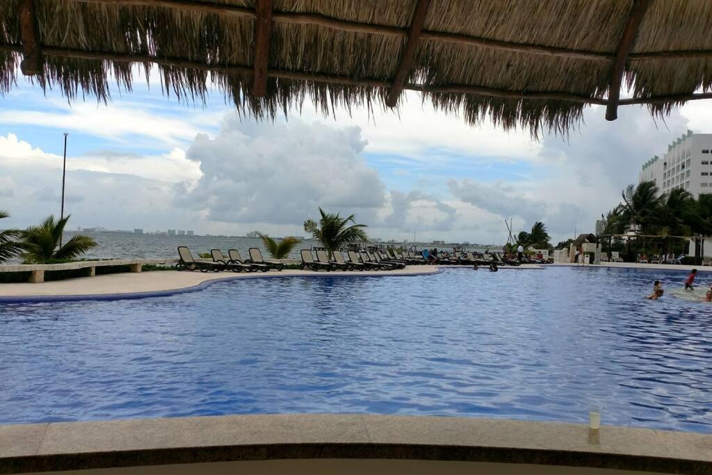 Hermoso Condo De 2 Habitaciones Frente Al Caribe Канкун Екстериор снимка