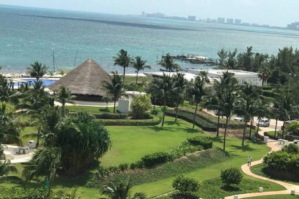 Hermoso Condo De 2 Habitaciones Frente Al Caribe Канкун Екстериор снимка